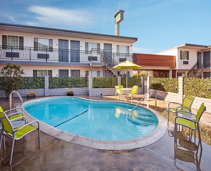 Studio Inn & Suites At Promenade Downey Exteriér fotografie