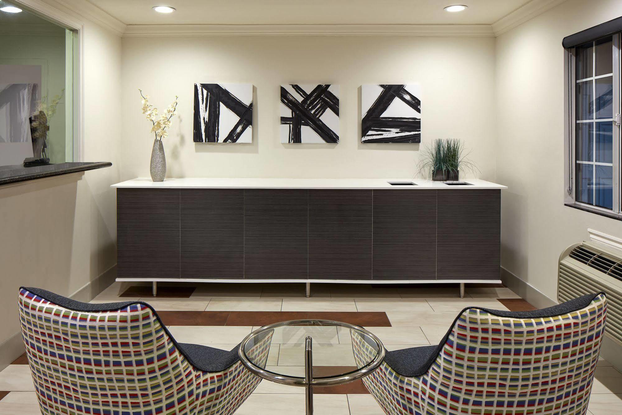 Studio Inn & Suites At Promenade Downey Exteriér fotografie
