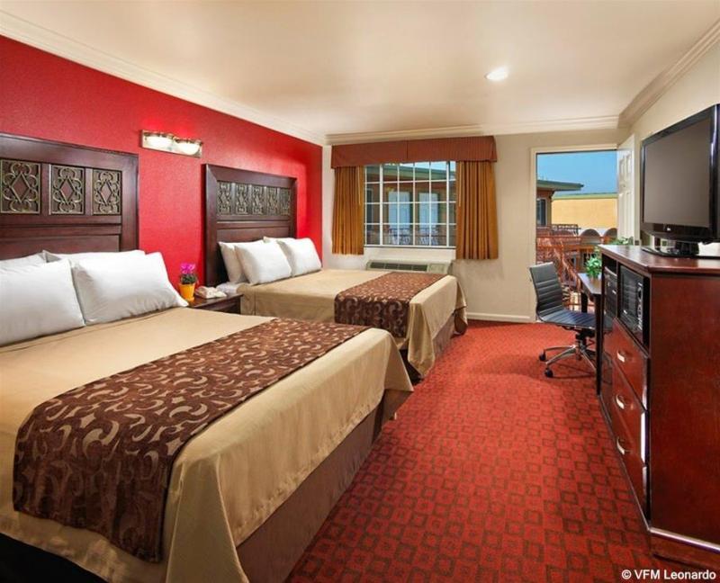 Studio Inn & Suites At Promenade Downey Exteriér fotografie